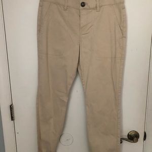 NWT Cabi Hutton Pants in Sand Dune (khaki); Size 4